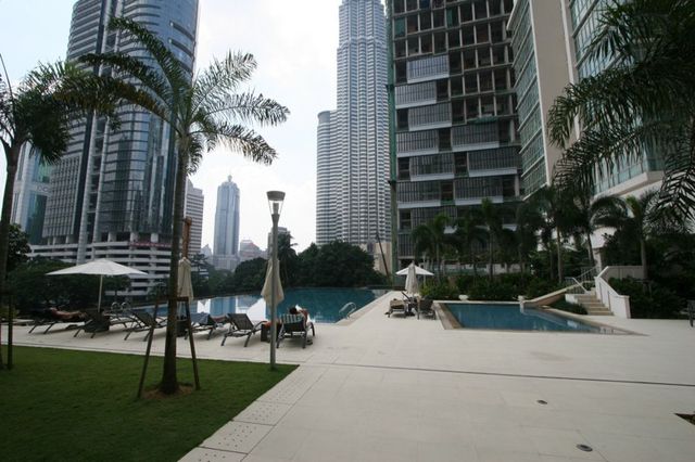 Pool with the Petronas Twin Towers beyond